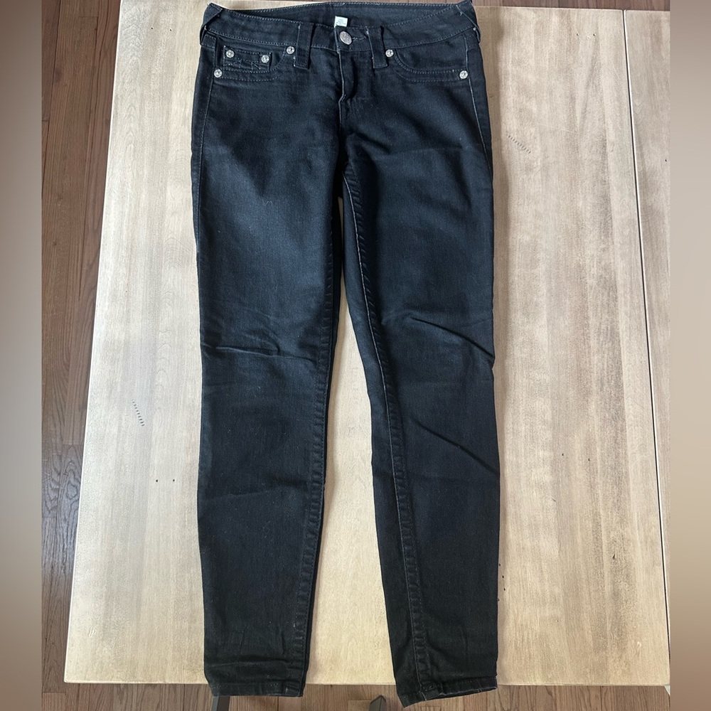 Like new black True Religion skinny jeans size 28